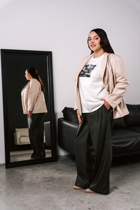 Брюки женские из экокожи